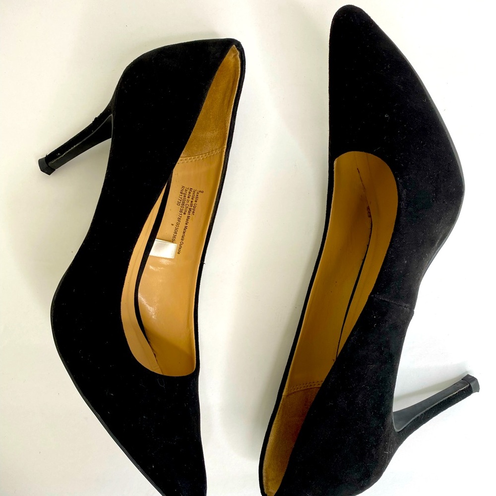 A New Day SZ 9 Black Suede Heels